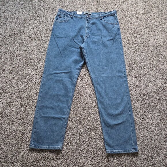 Wrangler Authentics Jeans Men's 42x34 Cotton Denim Stretch Straight Leg New NWT - Picture 1 of 8